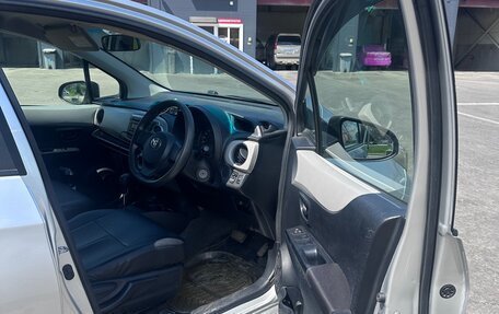 Toyota Vitz, 2011 год, 610 000 рублей, 12 фотография