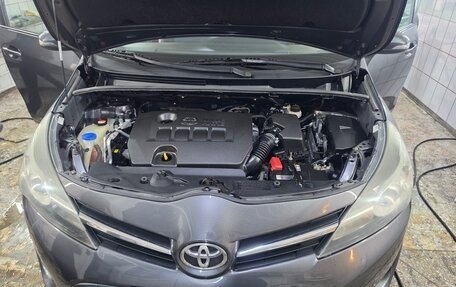 Toyota Verso I, 2014 год, 1 300 000 рублей, 1 фотография