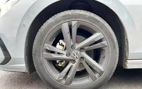 Volkswagen Golf VIII, 2023 год, 1 640 000 рублей, 18 фотография