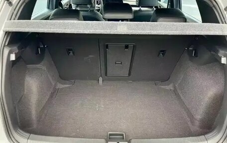 Volkswagen Golf VIII, 2023 год, 1 640 000 рублей, 16 фотография
