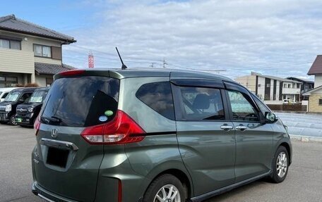 Honda Freed II, 2023 год, 1 350 000 рублей, 4 фотография