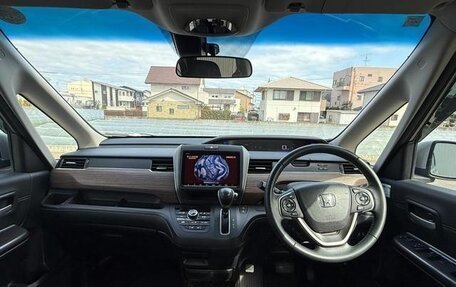 Honda Freed II, 2023 год, 1 350 000 рублей, 8 фотография