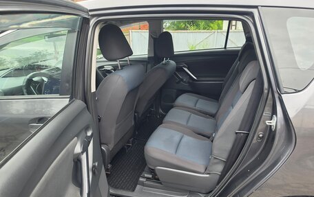 Toyota Verso I, 2014 год, 1 300 000 рублей, 7 фотография