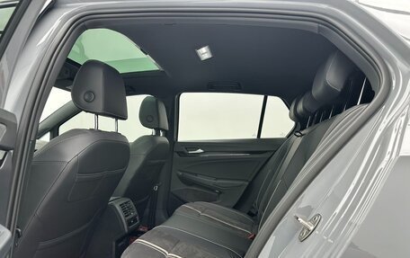 Volkswagen Golf VIII, 2023 год, 2 000 000 рублей, 4 фотография