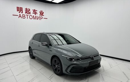 Volkswagen Golf VIII, 2023 год, 2 000 000 рублей, 5 фотография