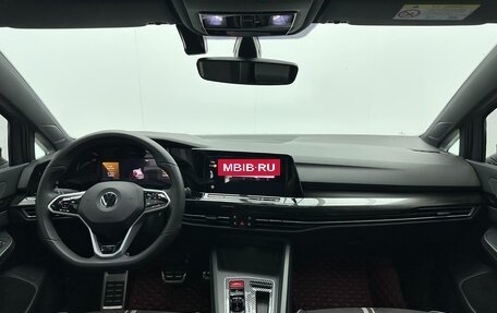 Volkswagen Golf VIII, 2023 год, 2 000 000 рублей, 2 фотография
