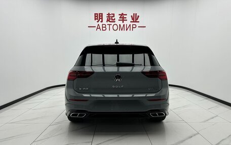 Volkswagen Golf VIII, 2023 год, 2 000 000 рублей, 11 фотография