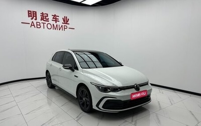 Volkswagen Golf VIII, 2023 год, 1 900 000 рублей, 1 фотография