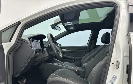 Volkswagen Golf VIII, 2023 год, 1 900 000 рублей, 6 фотография