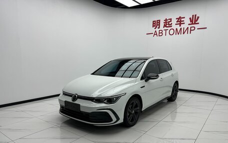 Volkswagen Golf VIII, 2023 год, 1 900 000 рублей, 5 фотография
