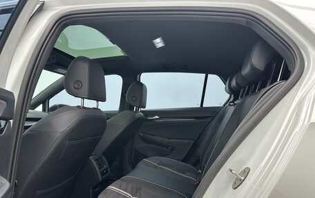 Volkswagen Golf VIII, 2023 год, 1 900 000 рублей, 4 фотография