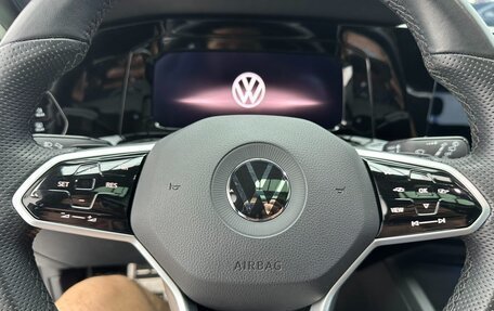 Volkswagen Golf VIII, 2023 год, 1 900 000 рублей, 10 фотография