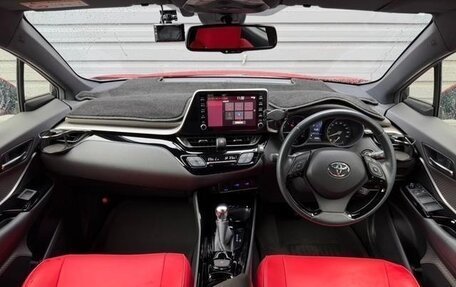 Toyota C-HR I рестайлинг, 2022 год, 1 670 100 рублей, 10 фотография