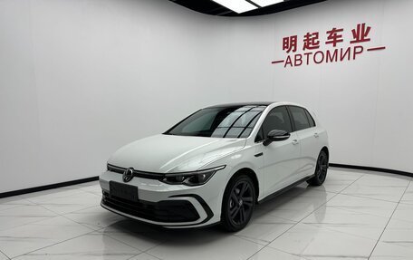 Volkswagen Golf VIII, 2023 год, 1 980 000 рублей, 5 фотография