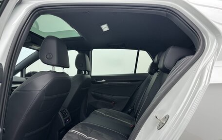 Volkswagen Golf VIII, 2023 год, 1 980 000 рублей, 4 фотография