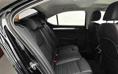 Skoda Superb III рестайлинг, 2023 год, 1 840 000 рублей, 22 фотография
