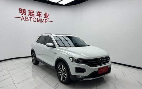 Volkswagen T-Roc I, 2022 год, 1 870 000 рублей, 5 фотография
