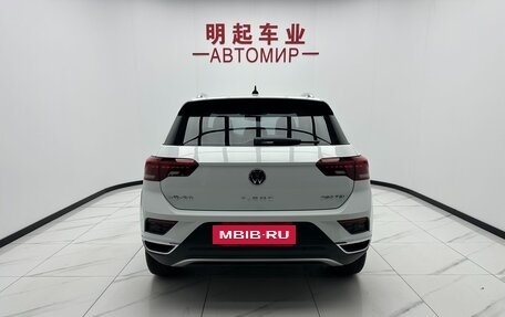 Volkswagen T-Roc I, 2022 год, 1 870 000 рублей, 11 фотография