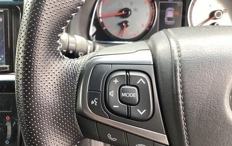 Toyota Harrier, 2016 год, 2 120 000 рублей, 10 фотография