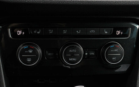 Volkswagen Tiguan II, 2019 год, 2 090 000 рублей, 19 фотография