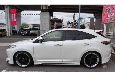 Toyota Harrier, 2019 год, 2 390 000 рублей, 7 фотография