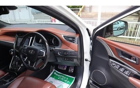 Toyota Harrier, 2019 год, 2 390 000 рублей, 12 фотография