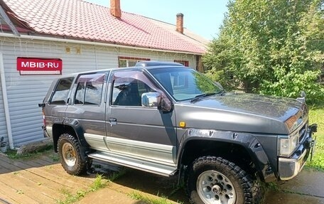 Nissan Terrano II рестайлинг, 1994 год, 700 000 рублей, 2 фотография