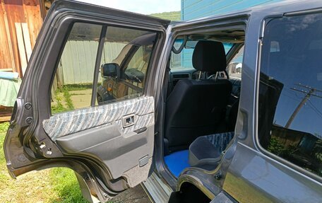 Nissan Terrano II рестайлинг, 1994 год, 700 000 рублей, 11 фотография
