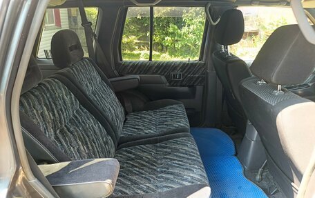 Nissan Terrano II рестайлинг, 1994 год, 700 000 рублей, 14 фотография