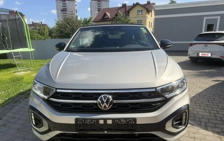 Volkswagen T-Roc I, 2023 год, 2 832 000 рублей, 6 фотография