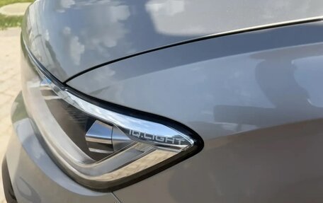 Volkswagen T-Roc I, 2023 год, 2 832 000 рублей, 7 фотография