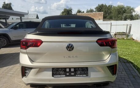 Volkswagen T-Roc I, 2023 год, 2 832 000 рублей, 8 фотография