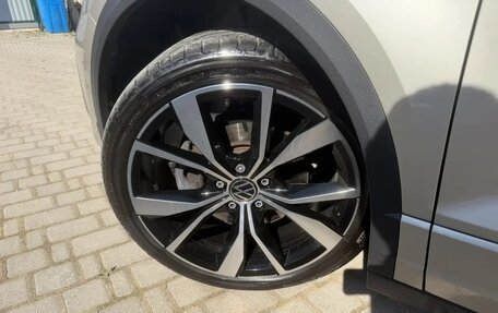 Volkswagen T-Roc I, 2023 год, 2 832 000 рублей, 5 фотография