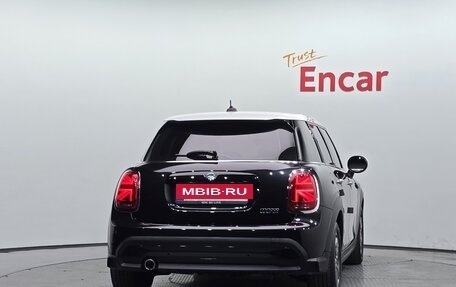 MINI Countryman II (F60), 2023 год, 2 300 000 рублей, 7 фотография