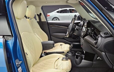 MINI Countryman II (F60), 2022 год, 2 200 000 рублей, 10 фотография