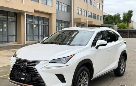 Lexus NX I, 2021 год, 2 600 000 рублей, 3 фотография