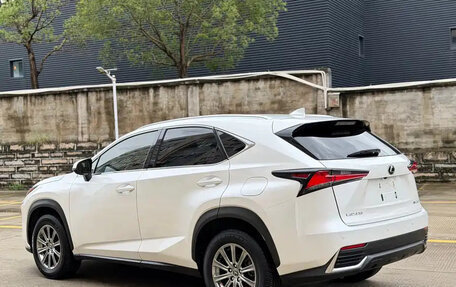 Lexus NX I, 2021 год, 2 600 000 рублей, 5 фотография