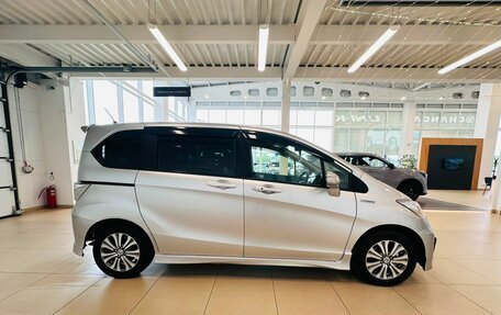 Honda Freed I, 2012 год, 1 199 999 рублей, 7 фотография