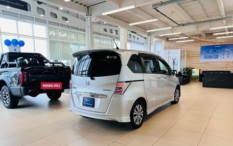 Honda Freed I, 2012 год, 1 199 999 рублей, 6 фотография