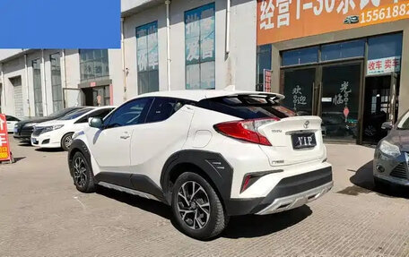 Toyota C-HR I рестайлинг, 2018 год, 1 700 666 рублей, 6 фотография