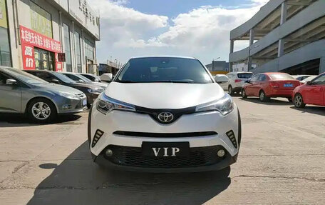 Toyota C-HR I рестайлинг, 2018 год, 1 700 666 рублей, 2 фотография