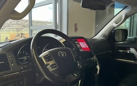 Toyota Land Cruiser 200, 2012 год, 3 980 000 рублей, 7 фотография
