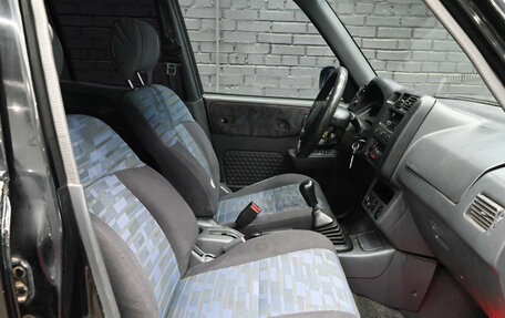 Toyota RAV4, 1997 год, 400 000 рублей, 9 фотография