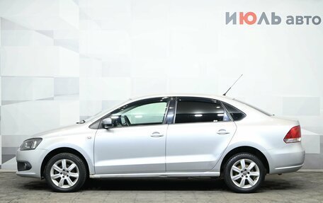 Volkswagen Polo VI (EU Market), 2011 год, 700 000 рублей, 3 фотография