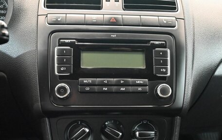 Volkswagen Polo VI (EU Market), 2011 год, 700 000 рублей, 11 фотография