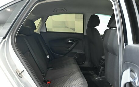 Volkswagen Polo VI (EU Market), 2011 год, 700 000 рублей, 12 фотография