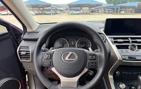 Lexus NX I, 2018 год, 2 700 404 рублей, 5 фотография