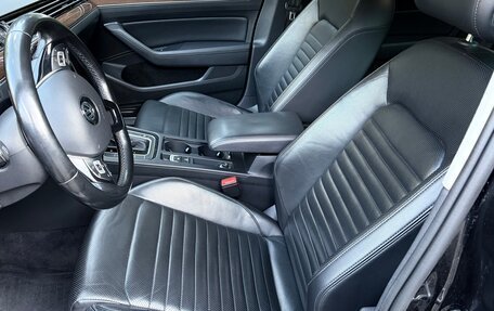 Volkswagen Passat B8 рестайлинг, 2018 год, 1 790 000 рублей, 13 фотография
