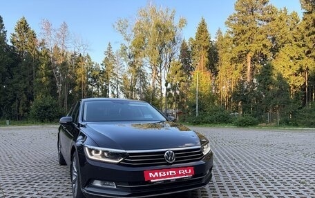 Volkswagen Passat B8 рестайлинг, 2018 год, 1 790 000 рублей, 5 фотография