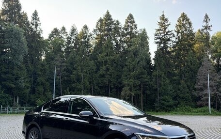 Volkswagen Passat B8 рестайлинг, 2018 год, 1 790 000 рублей, 4 фотография